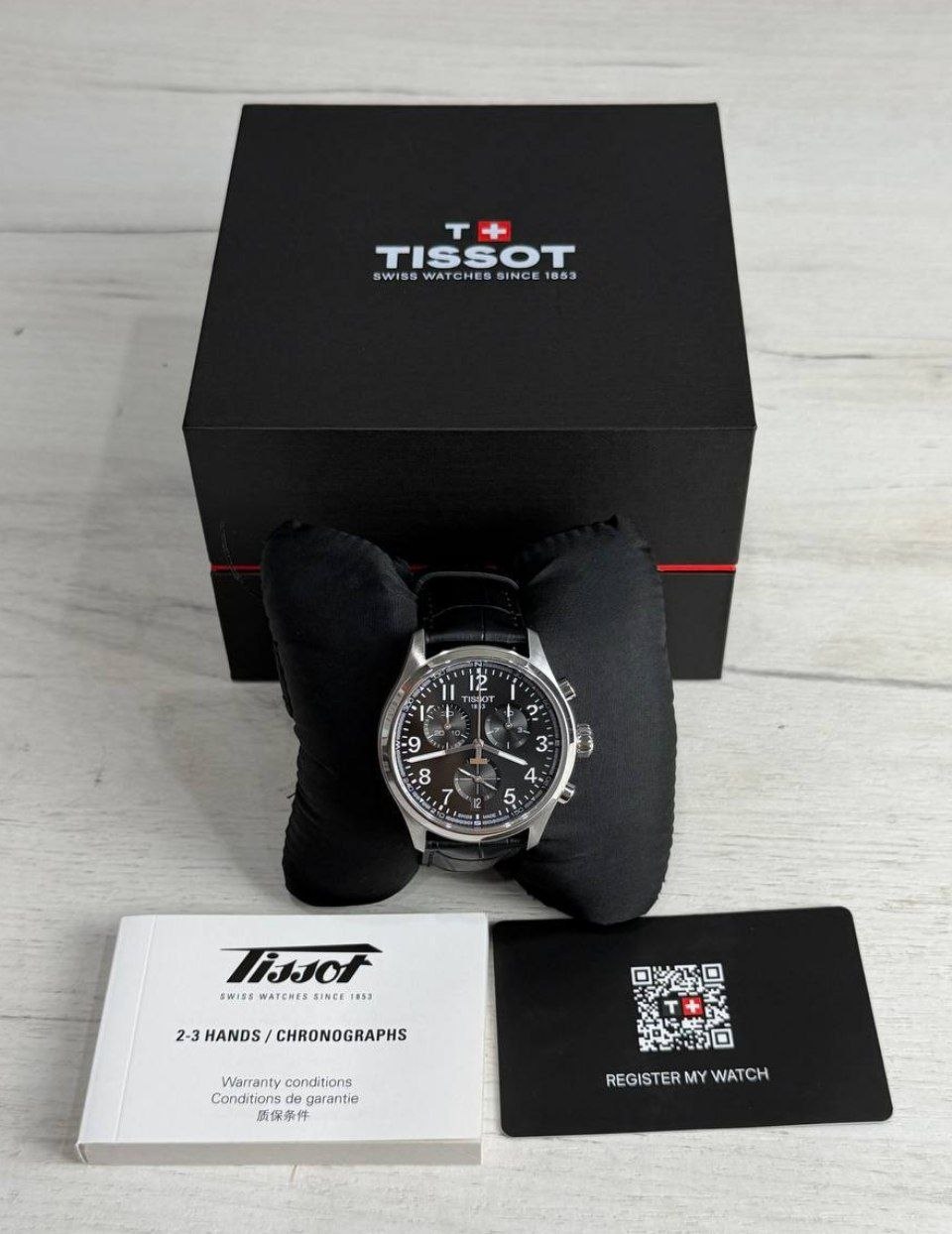 Часы Tissot Chrono 42mm Watch