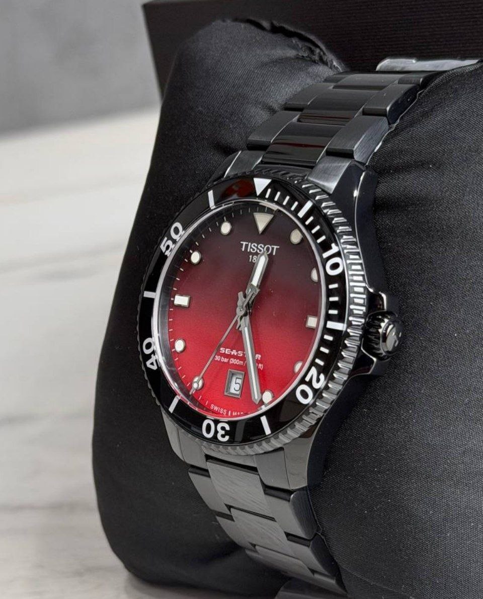 Часы Tissot Seastar 1000 Quartz 'Graded Red-Black'