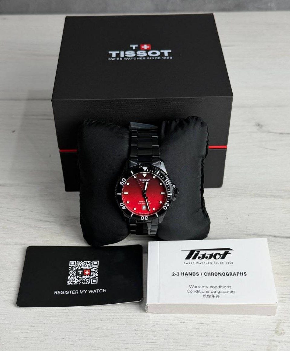 Часы Tissot Seastar 1000 Quartz 'Graded Red-Black'