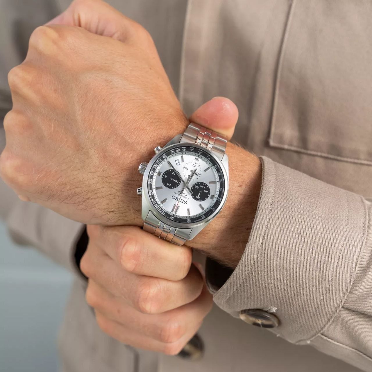 Часы Seiko Chronograph Essentials Steel Watch