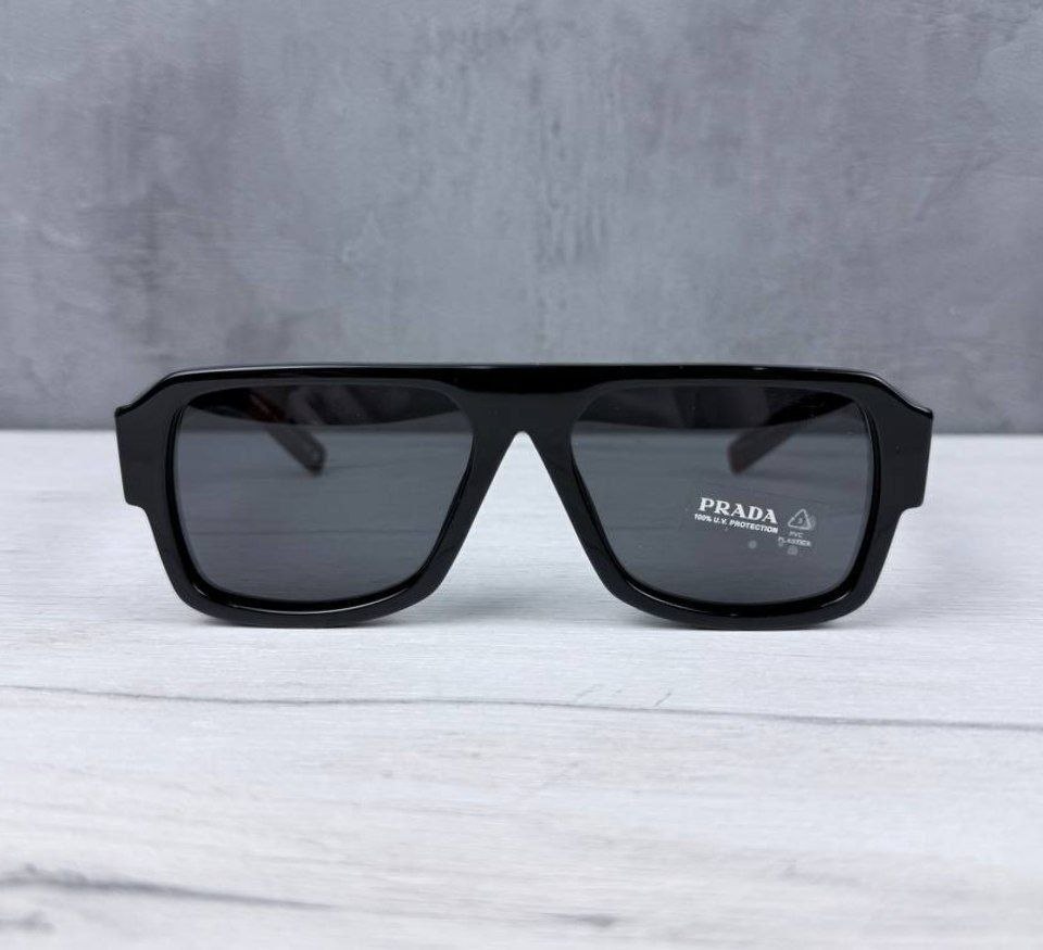 Очки PRADA Eyewear Black Red Sunglasses