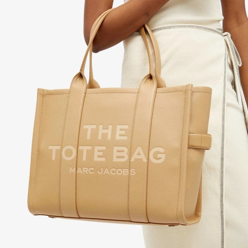 Женская сумка Marc Jacobs The Leather Large Tote Bag 'camel'