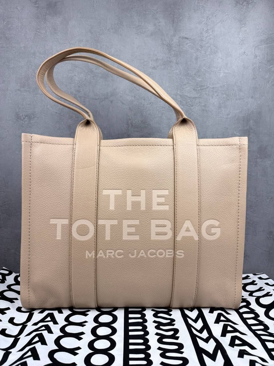 Женская сумка Marc Jacobs The Leather Large Tote Bag 'camel'