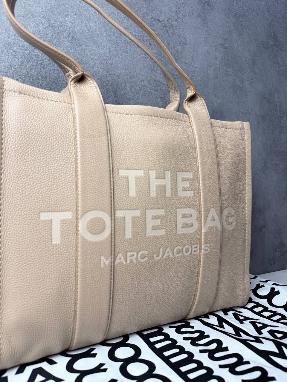 Женская сумка Marc Jacobs The Leather Large Tote Bag 'camel'