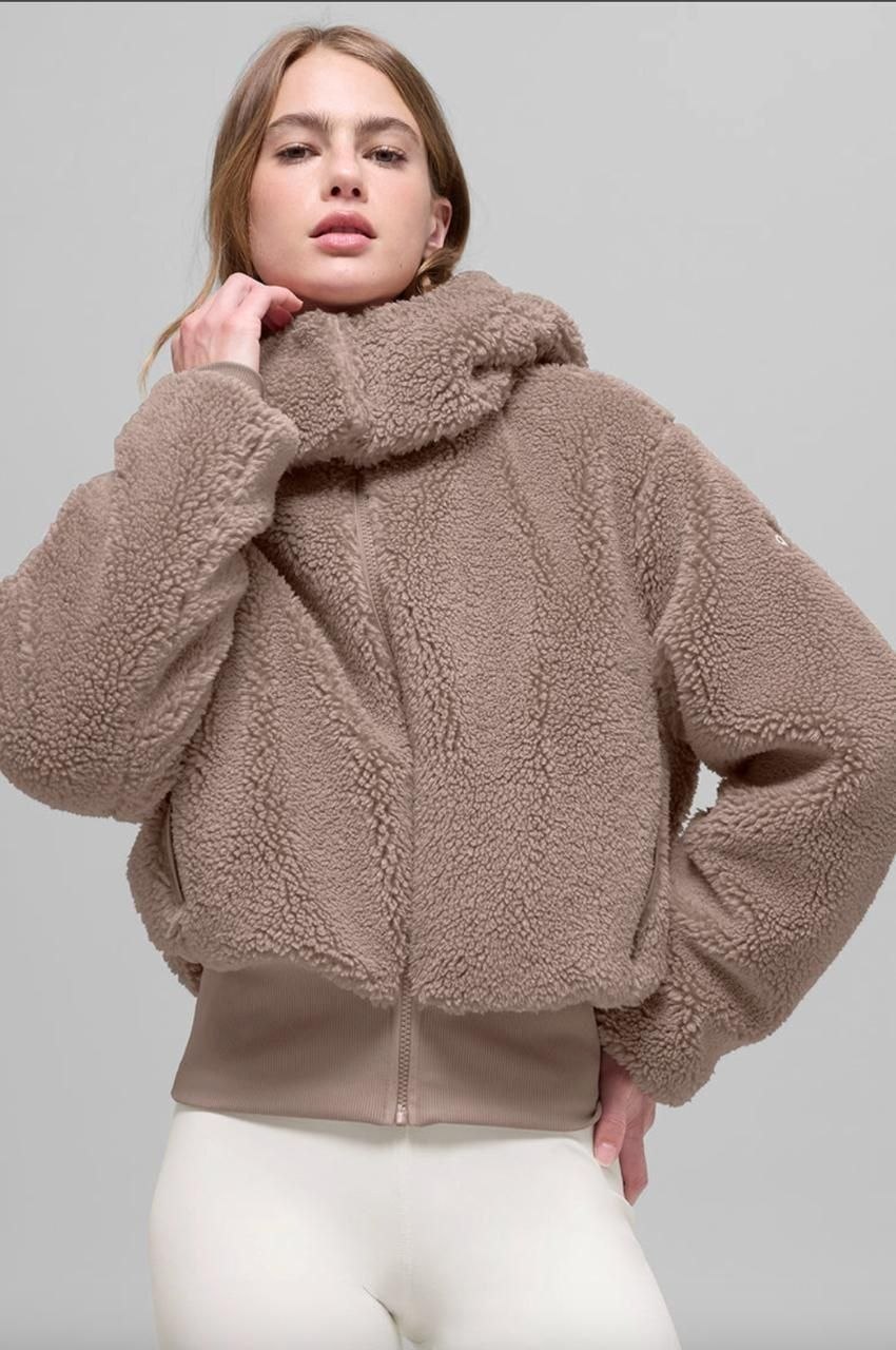Женская куртка Alo Yoga Foxy Sherpa Jacket 'Latte'