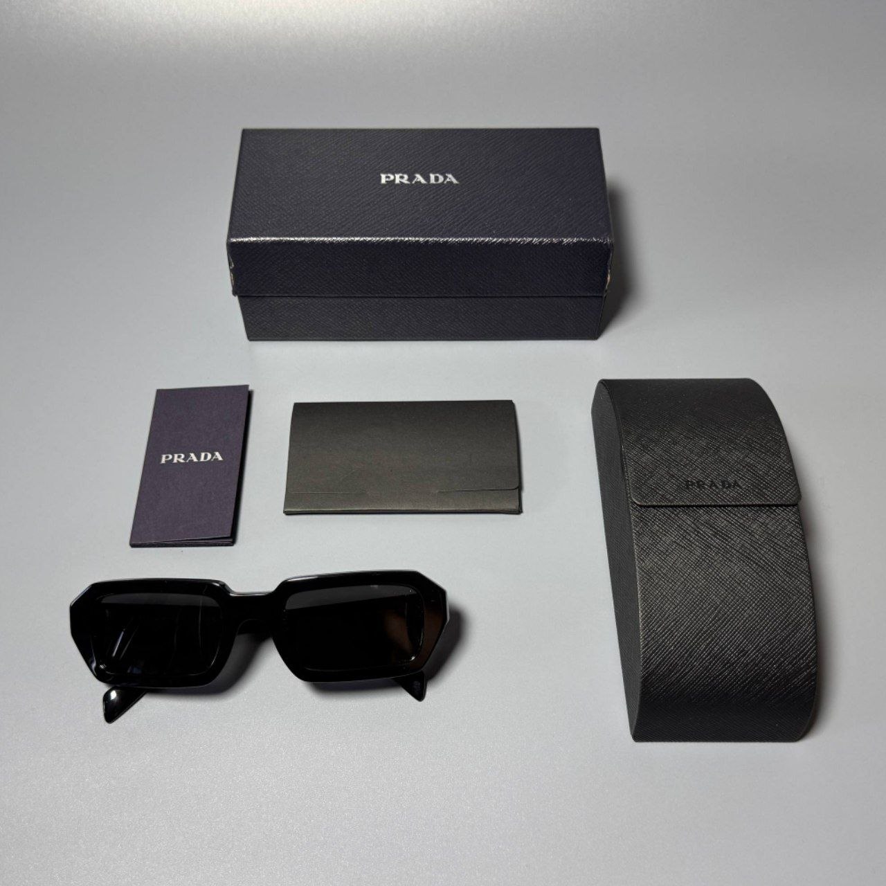 Женские очки PRADA Symbole Sunglasses