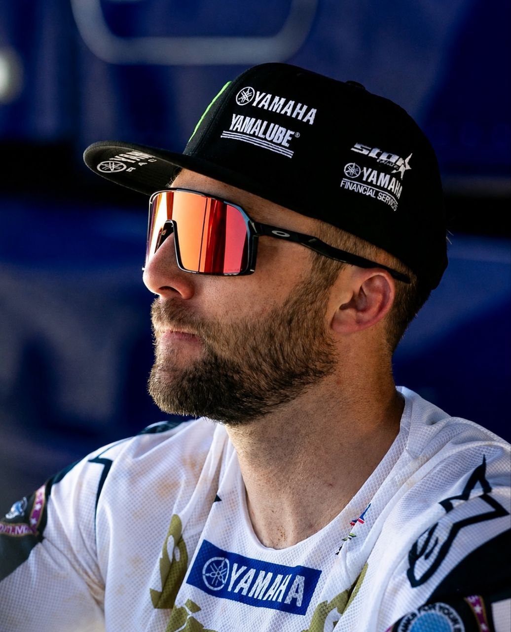 Очки унисекс Oakley Sutro Sunglasses 'Prizm Road'