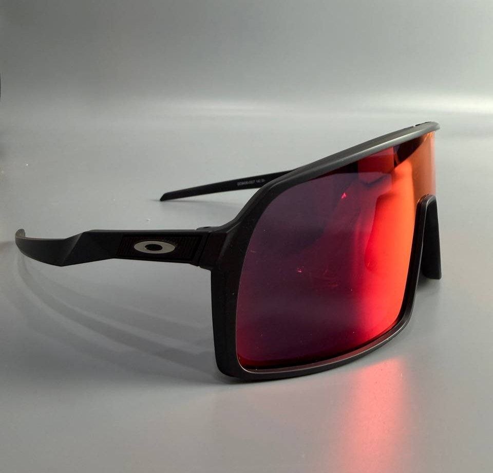 Очки унисекс Oakley Sutro Sunglasses 'Prizm Road'