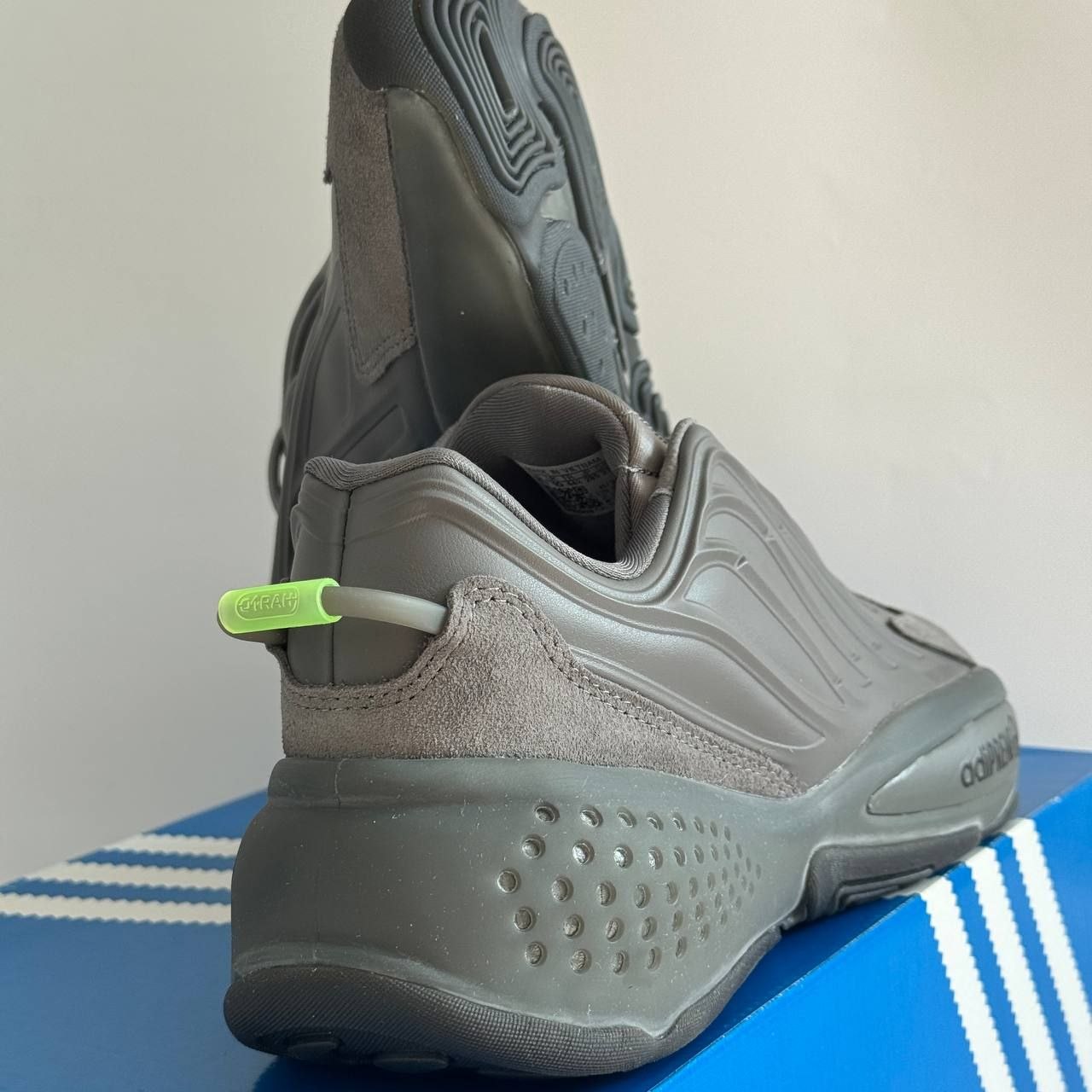 Кроссовки Adidas Ozrah 'Grey Four'