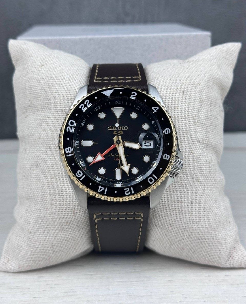 Часы Seiko 5 Sports SKX GMT 'Mocha'