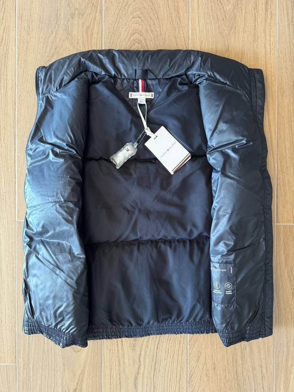 Женский жилет Tommy Hilfiger New York Glossy Puffer Vest
