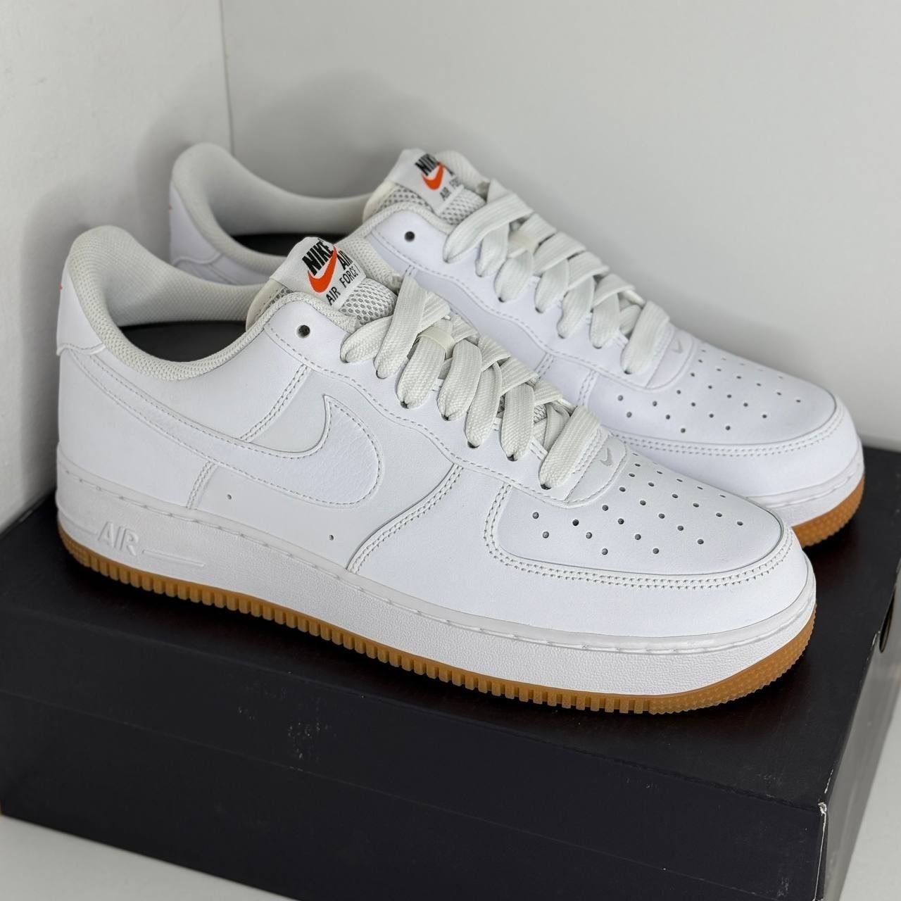 Кроссовки Nike Air Force 1 Low '07 LV8 'White Gum'