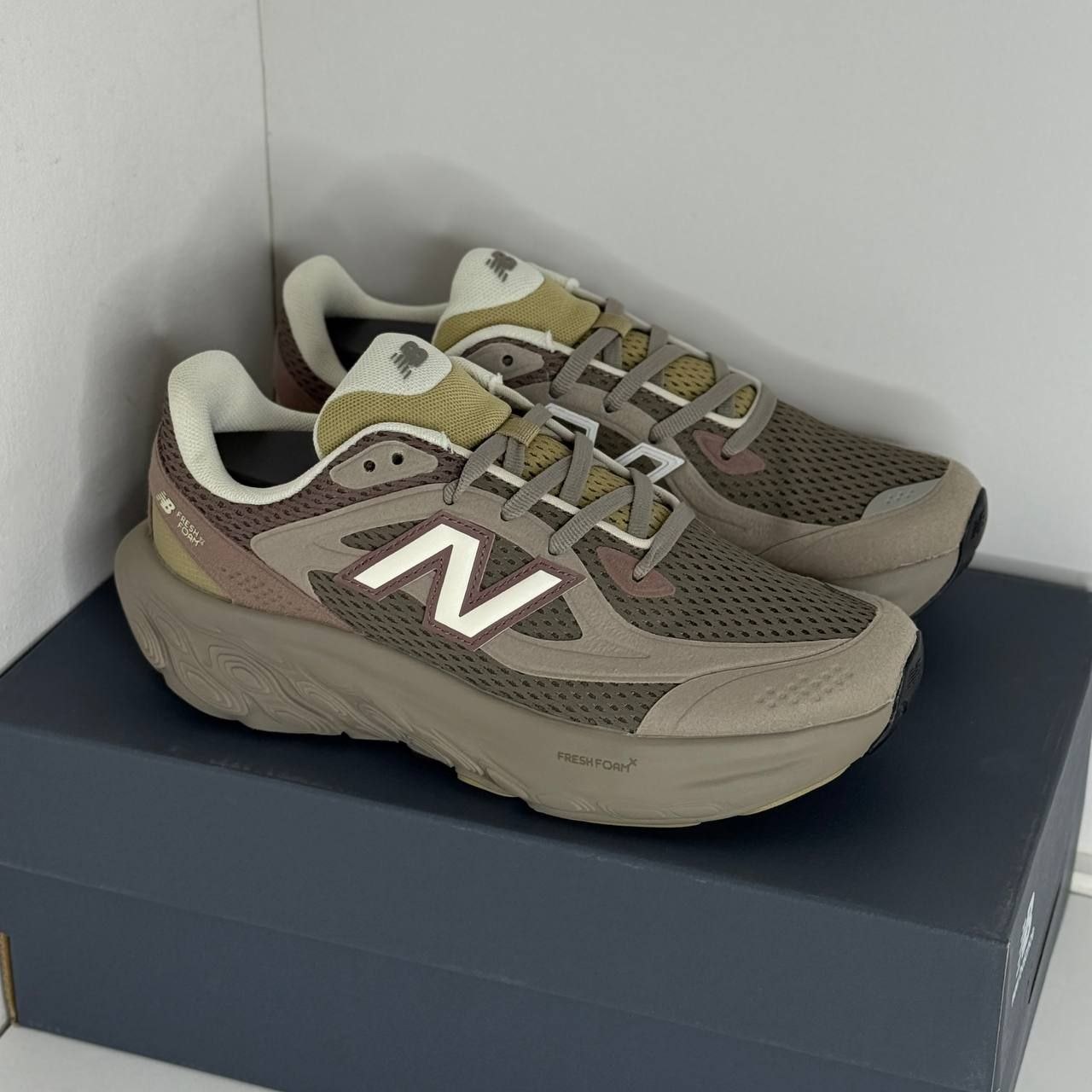 Женские кроссовки New Balance Fresh Foam Trainer 'Arid Stone Earth Shadow'