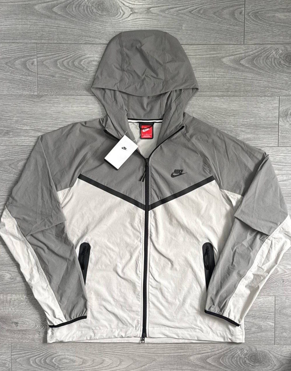 Куртка ветровка Nike Tech Woven Windbreaker 'Light Iron Ore Flat Pewter'