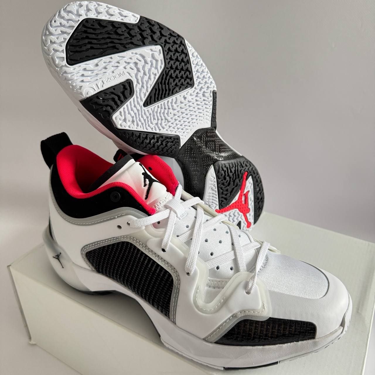 Кроссовки Nike Air Jordan 37 Low 'Siren Red'