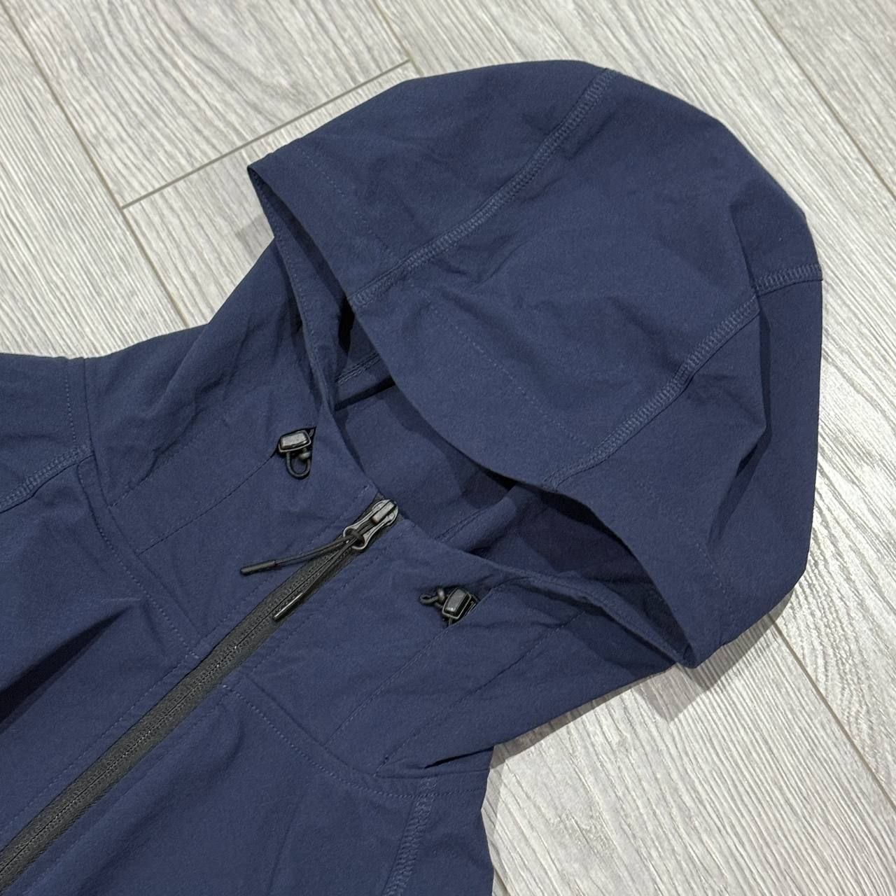 Куртка ветровка Nike Tech Woven Windbreaker 'Hydrangeas Obsidian Black'