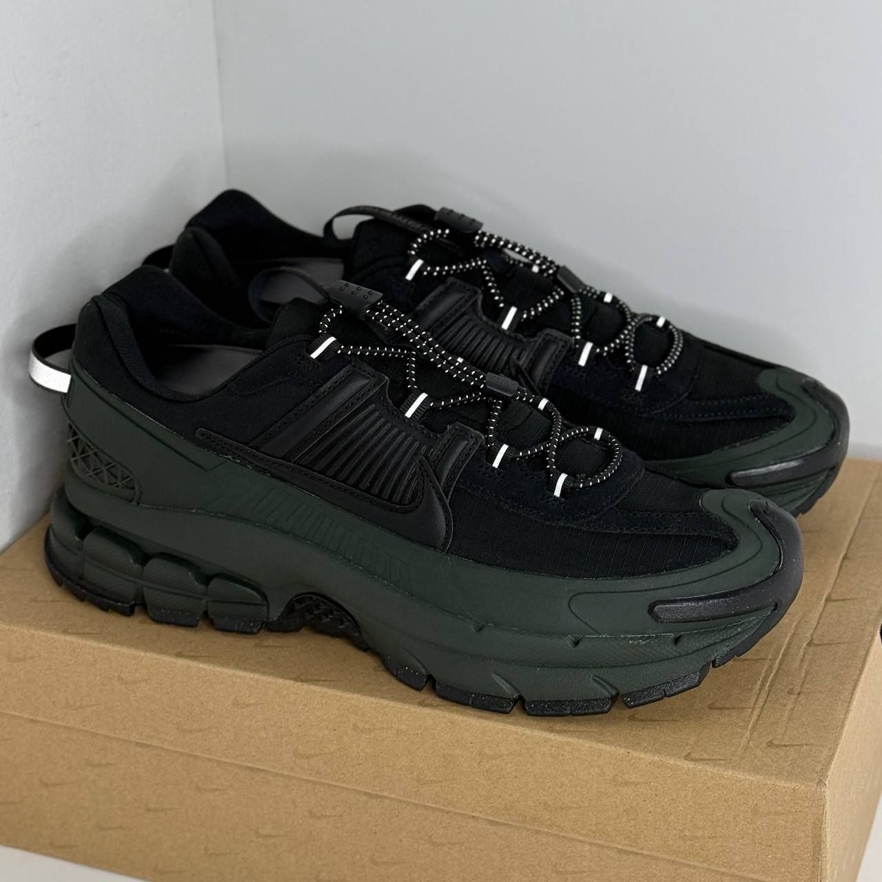 Кроссовки Nike Zoom Vomero 5 Roam 'Sequoia Black'