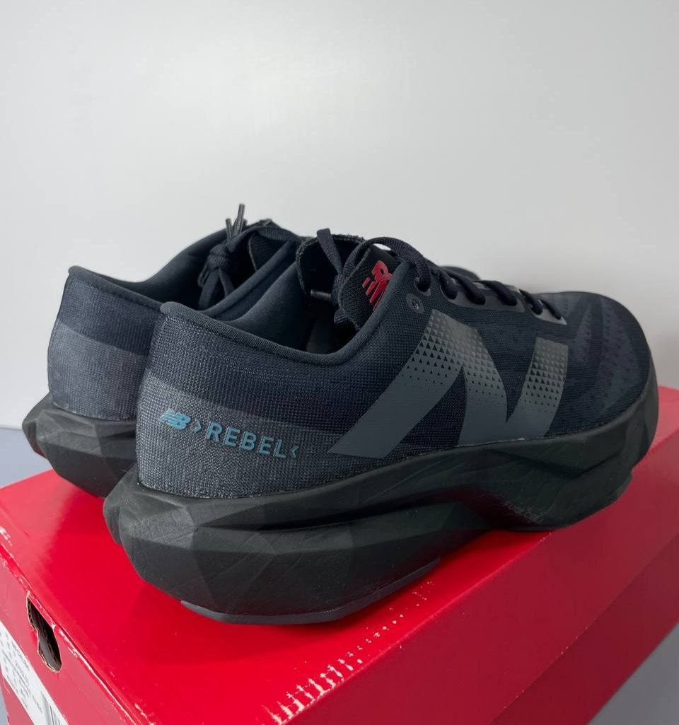 Кроссовки New Balance FuelCell Rebel v4 'Magnet Black'