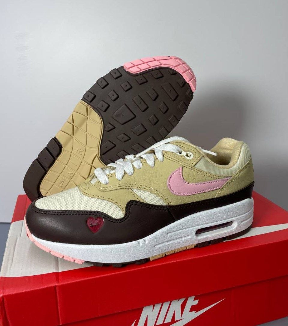 Женские кроссовки Nike Air Max 1 'Valentine’s Day'
