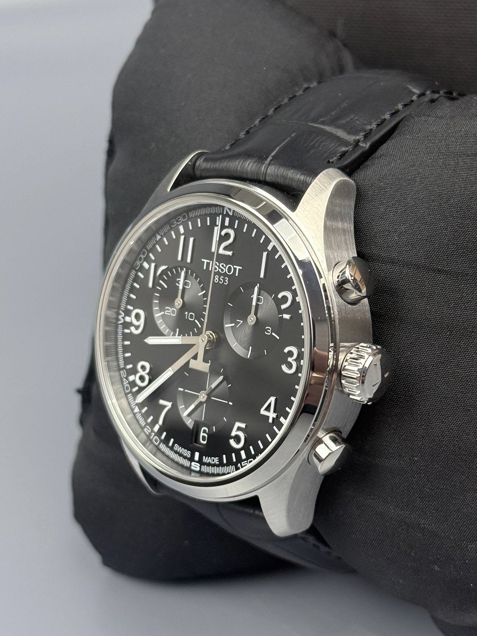 Часы Tissot Chrono 42mm Watch