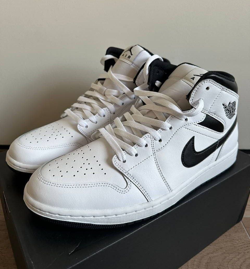Кроссовки Air Jordan 1 Mid 'Reverse Panda'