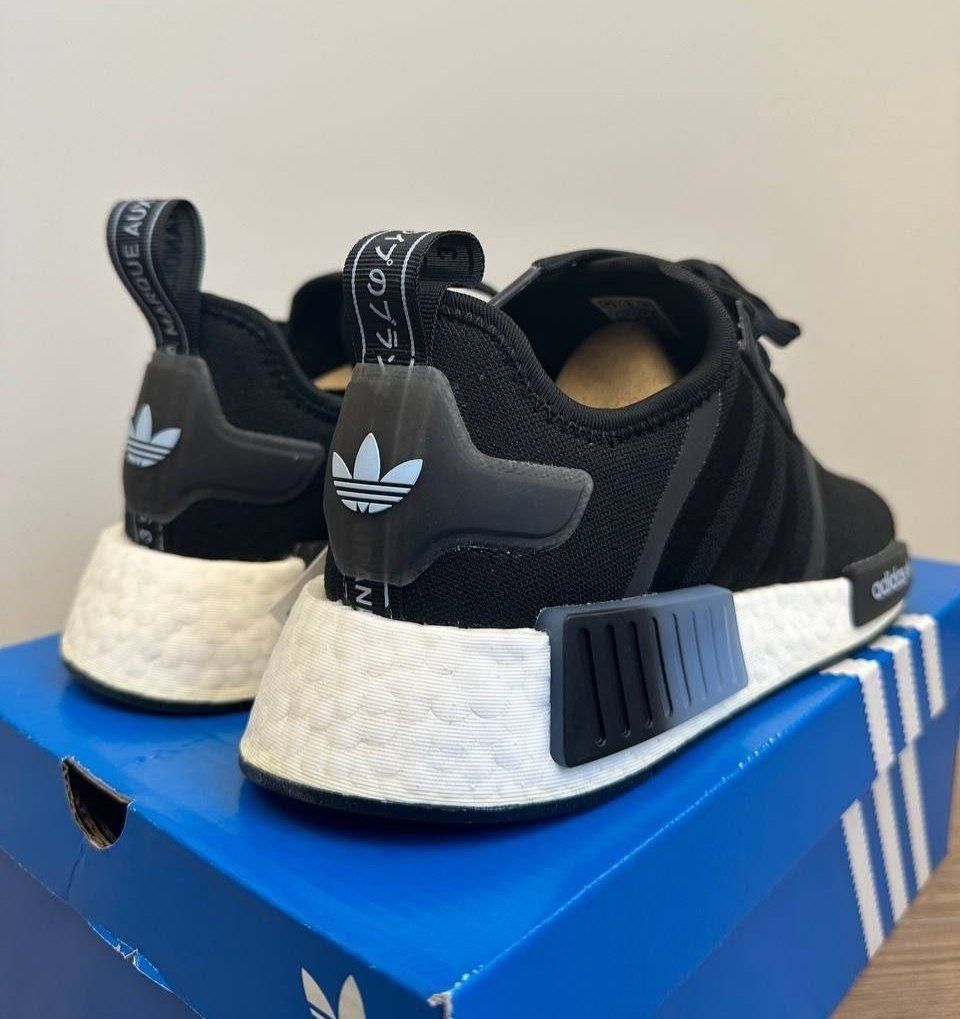 Женские кроссовки Adidas NMD_R1 'Black Blue Dawn'