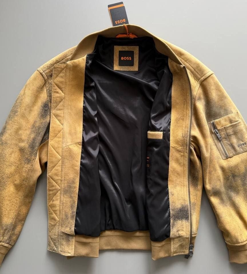 Кожаная куртка бомбер BOSS Orange Jotaco Leather Bomber Jacket
