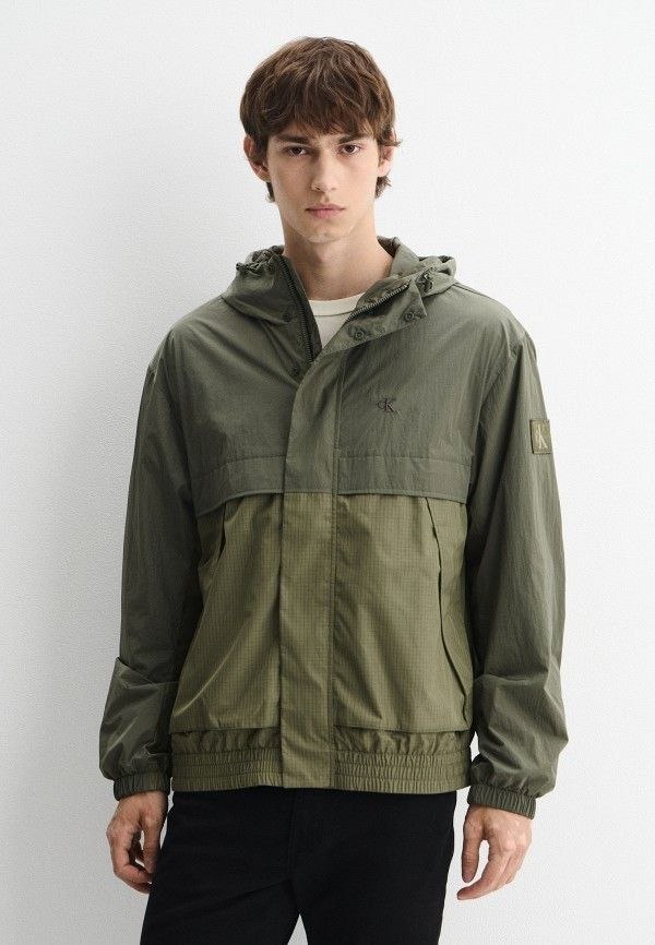 Куртка ветровка Calvin Klein Lightweight Nylon Mixed Media Jacket