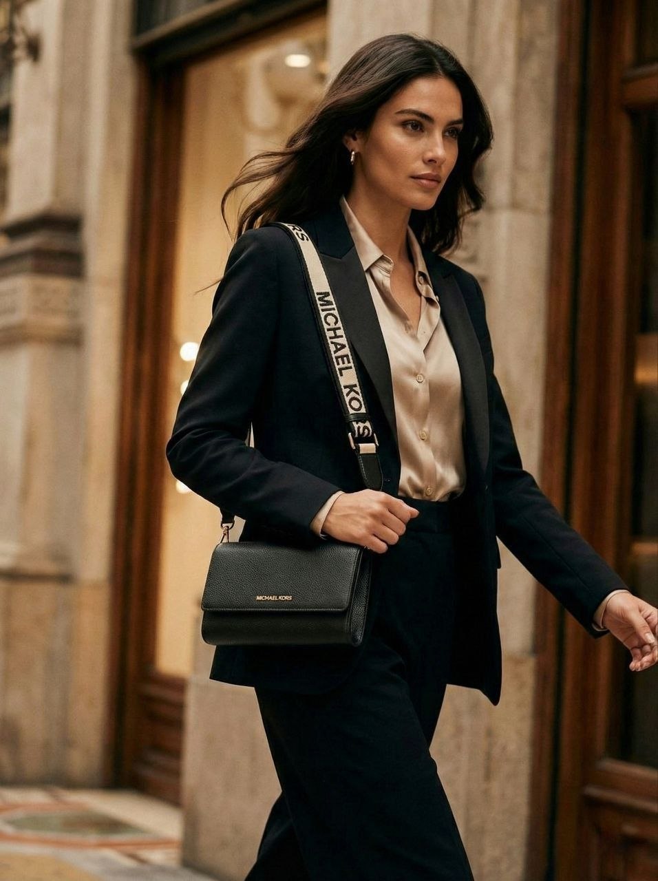 Сумка / клатч Michael Kors Jet Set Leather Crossbody Bag