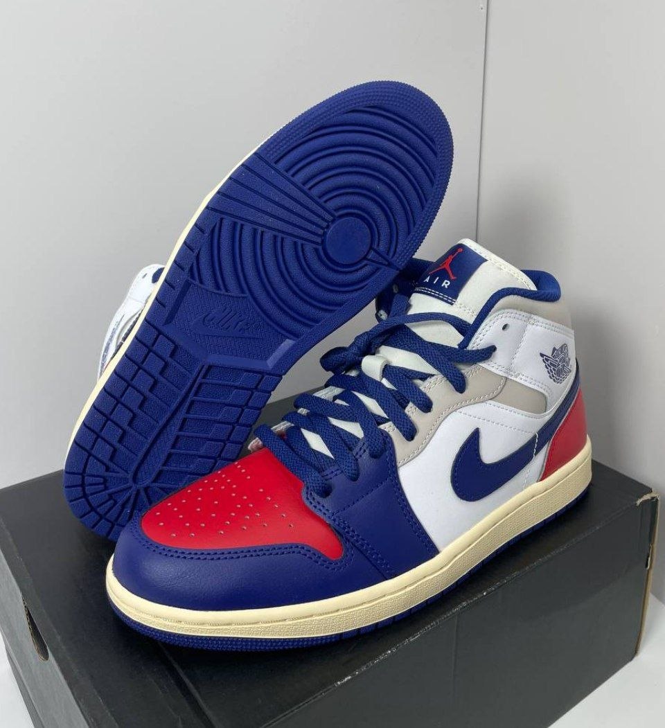Кроссовки Air Jordan 1 Mid 'Rare Air'