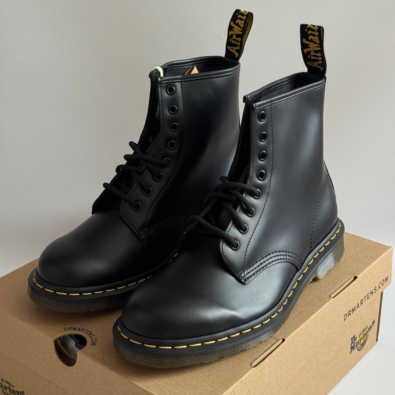 Ботинки Dr Martens 1460 Black Smooth 8-eye Boots