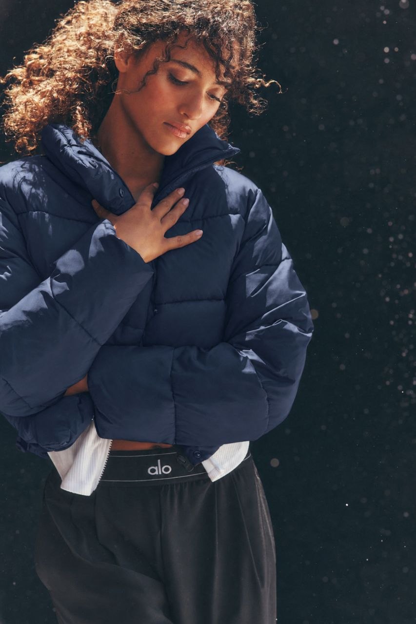Куртка пуховик Alo Yoga Gold Rush Puffer 'Navy'