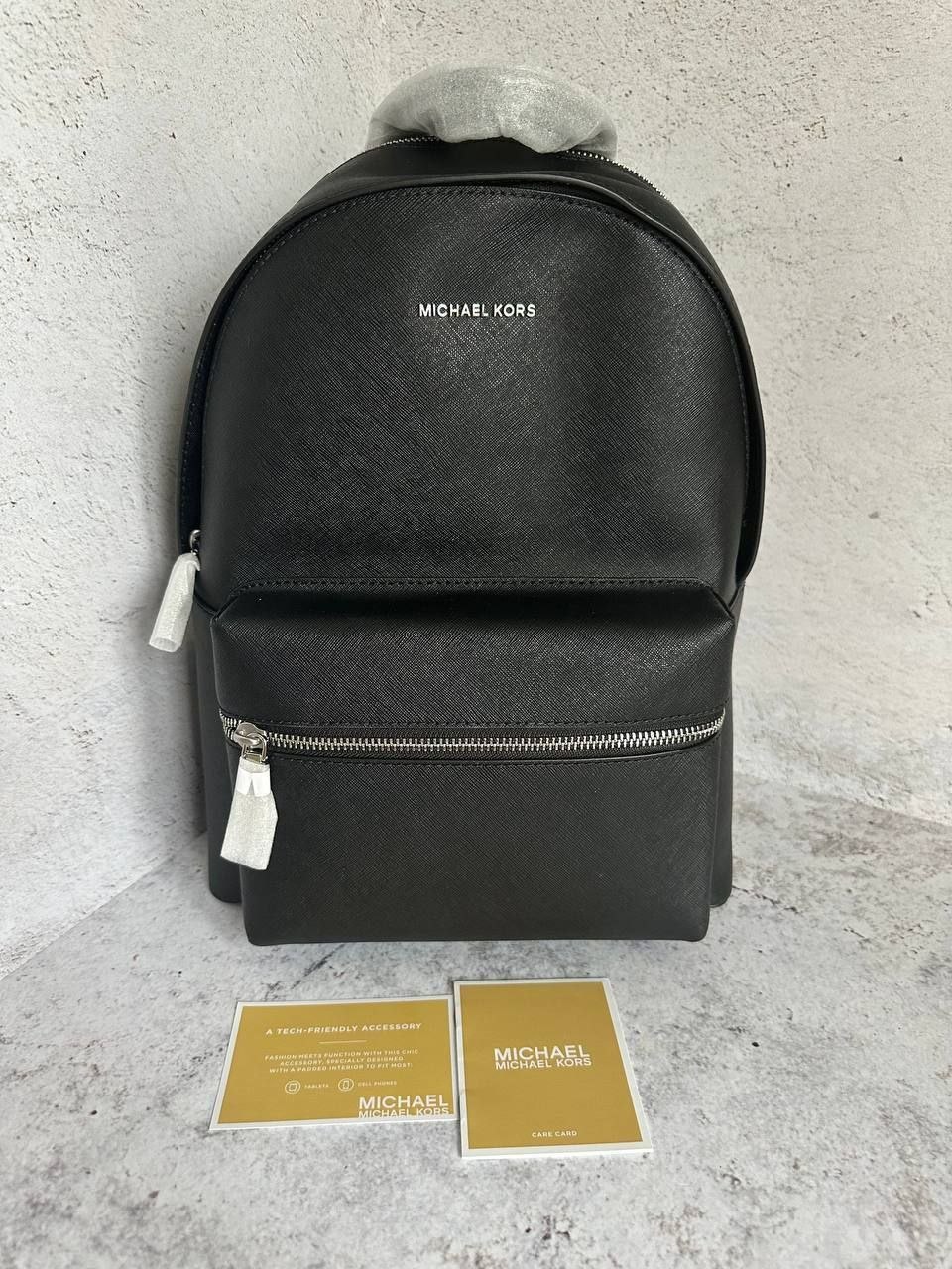 Женский рюкзак Michael Kors Sally Medium 2 in 1 Backpack
