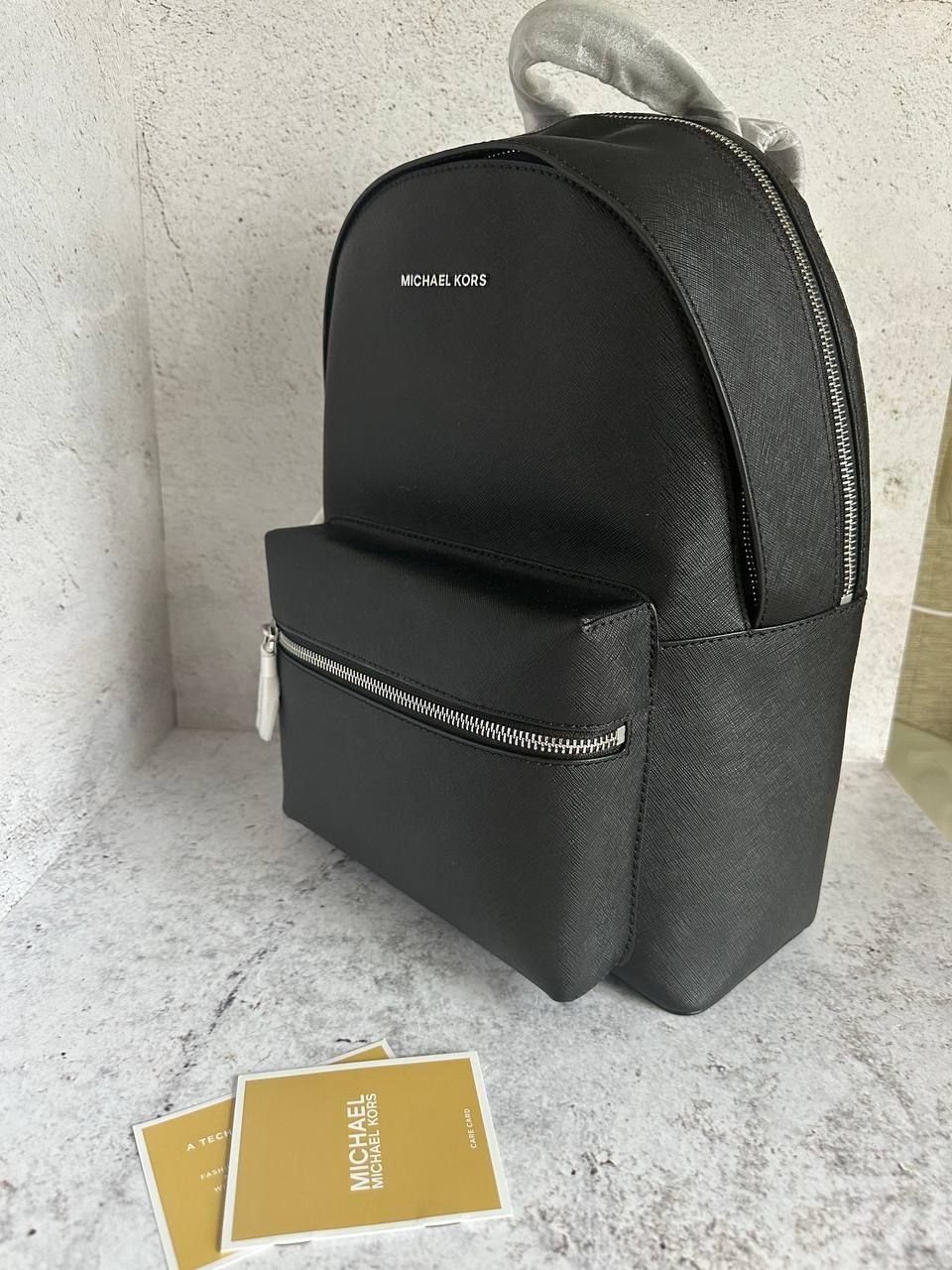 Женский рюкзак Michael Kors Sally Medium 2 in 1 Backpack