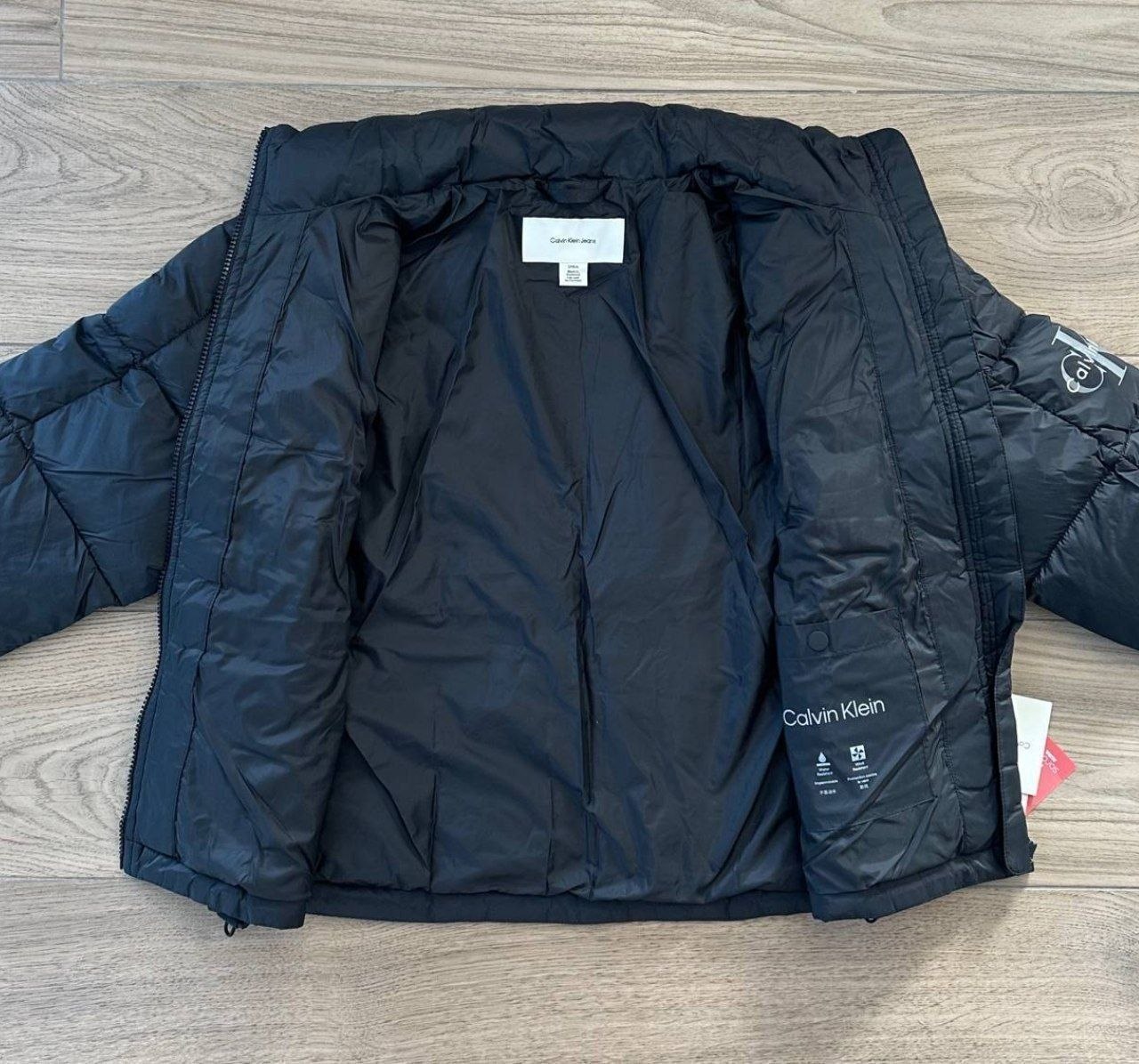 Женская куртка Calvin Klein Jeans Quilted Logo Jacket