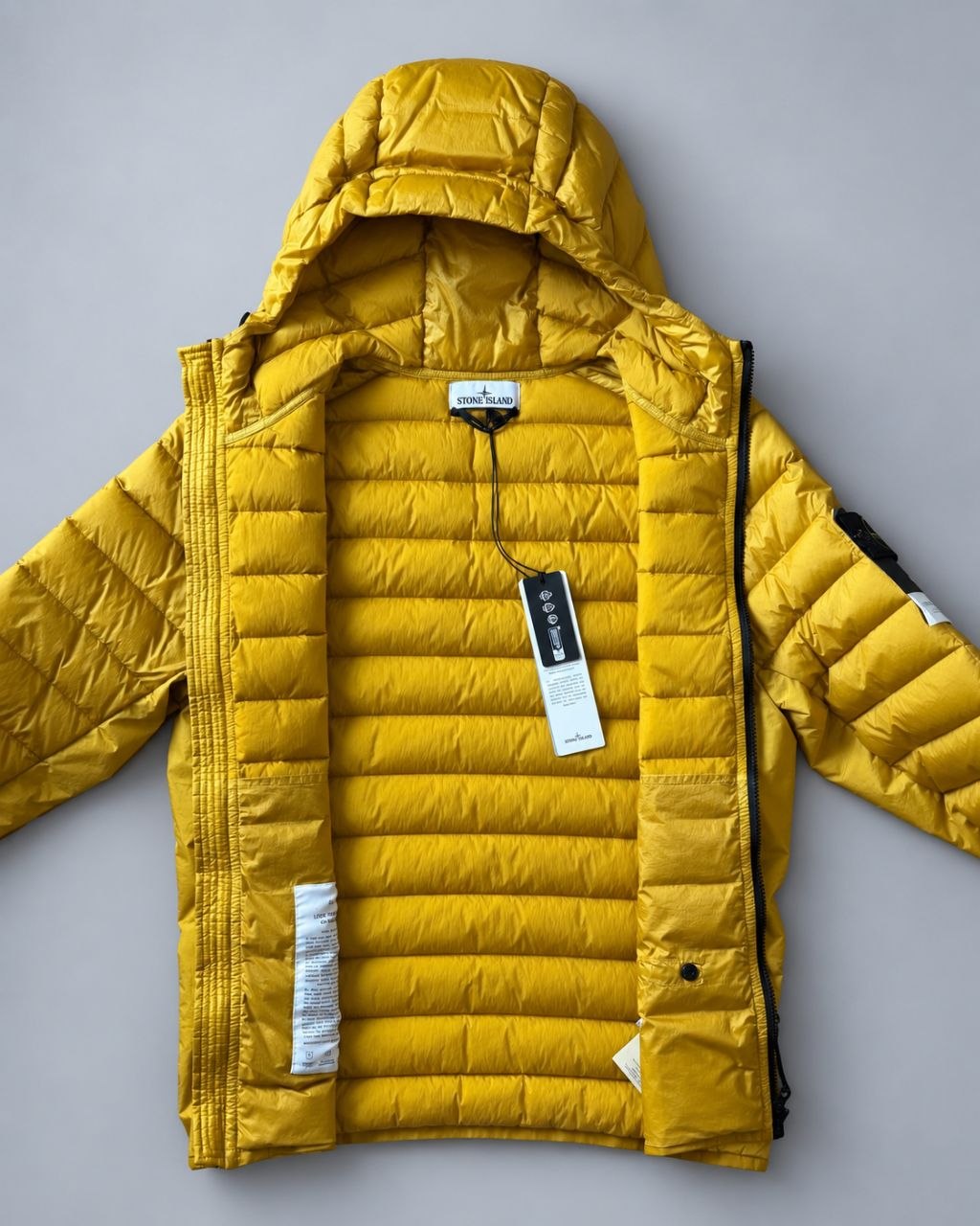Куртка Stone Island Loom Woven Chambers R-Nylon Down Jacket