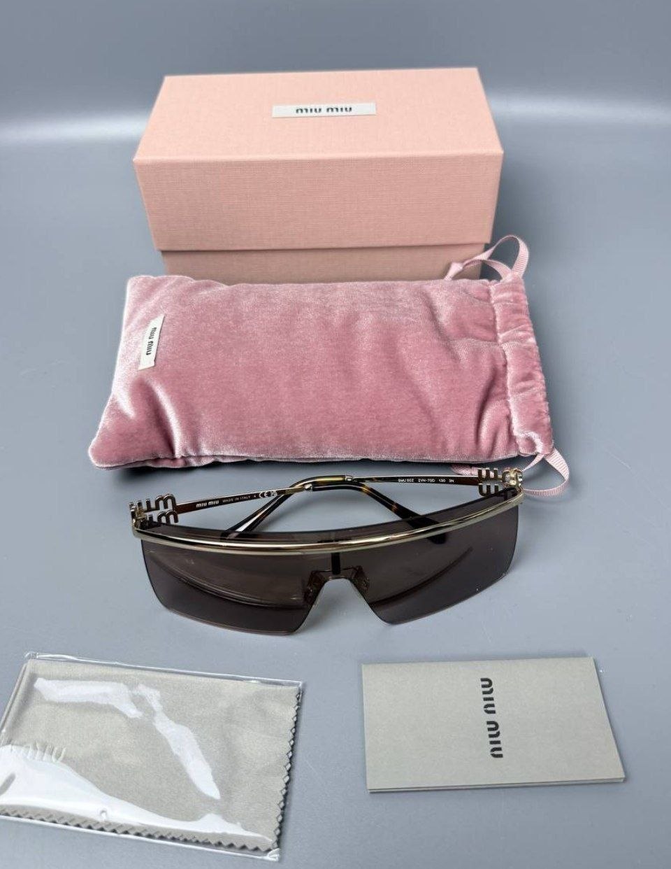 Женские очки MIU MIU Geometric Sunglasses