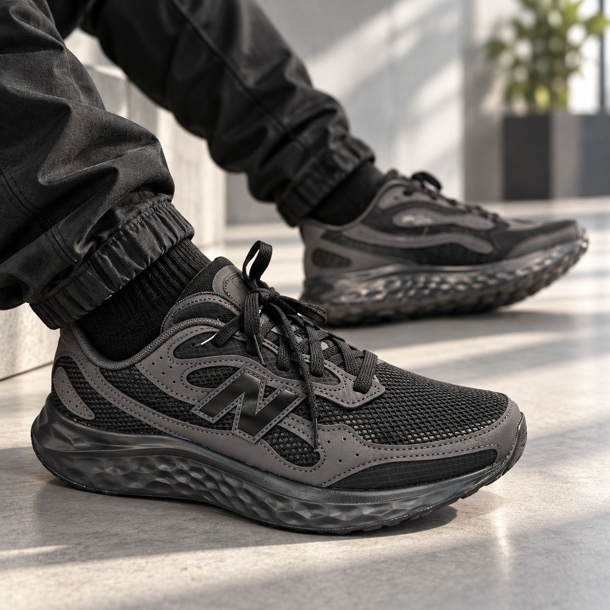 Кроссовки New Balance Fresh Foam Arishi V4 Tiralux 'Black Cement