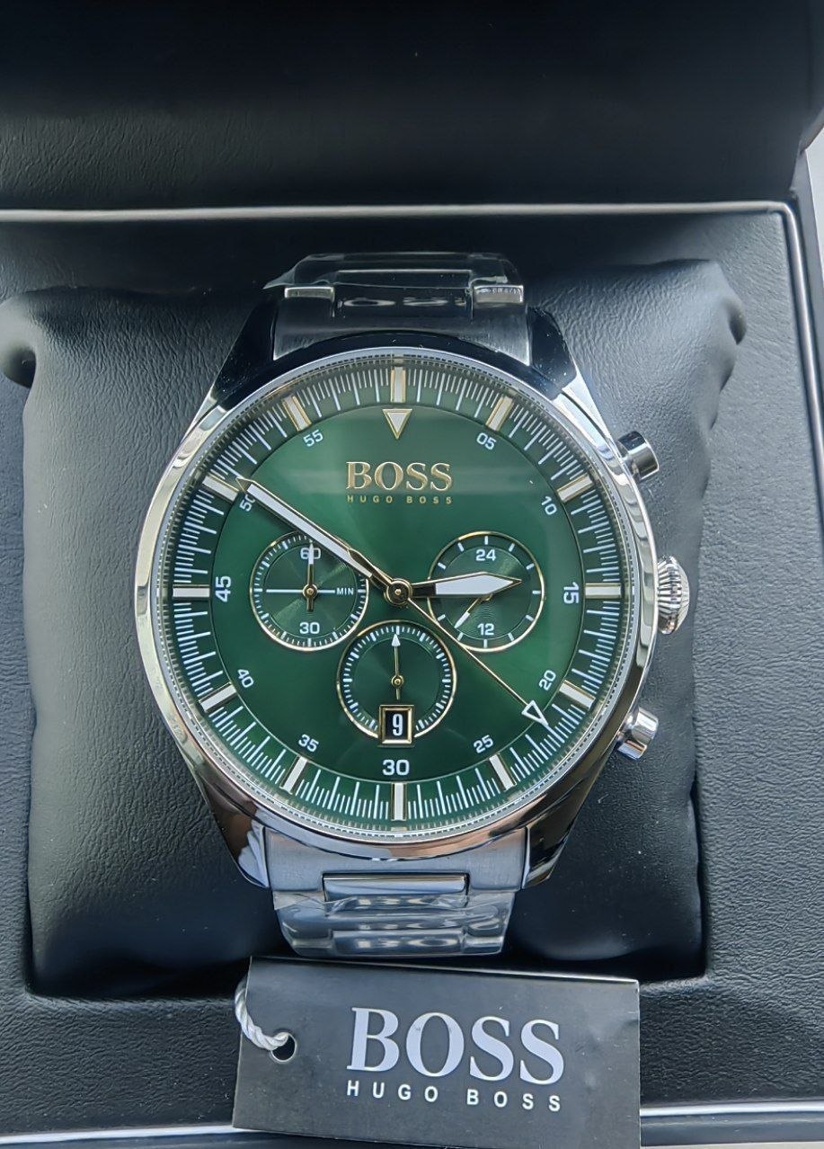 Часы Hugo Boss Pioneer Green Chronograph