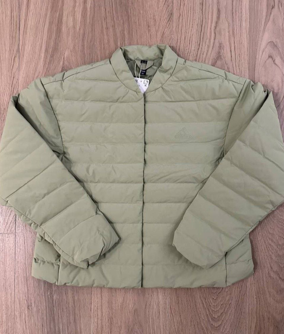 Женская куртка Adidas Helionic Light Down Jacket