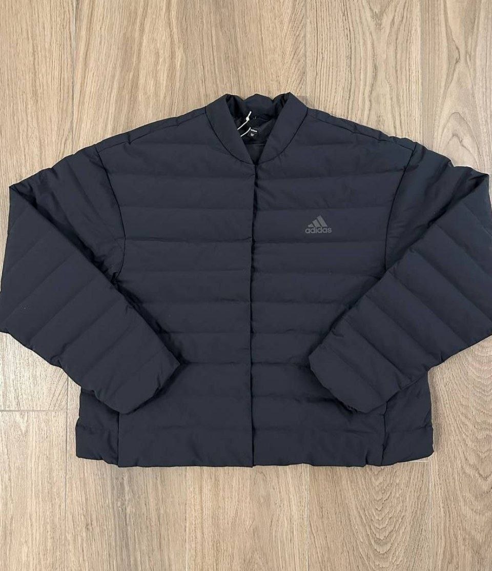 Женская куртка Adidas Helionic Light Down Jacket