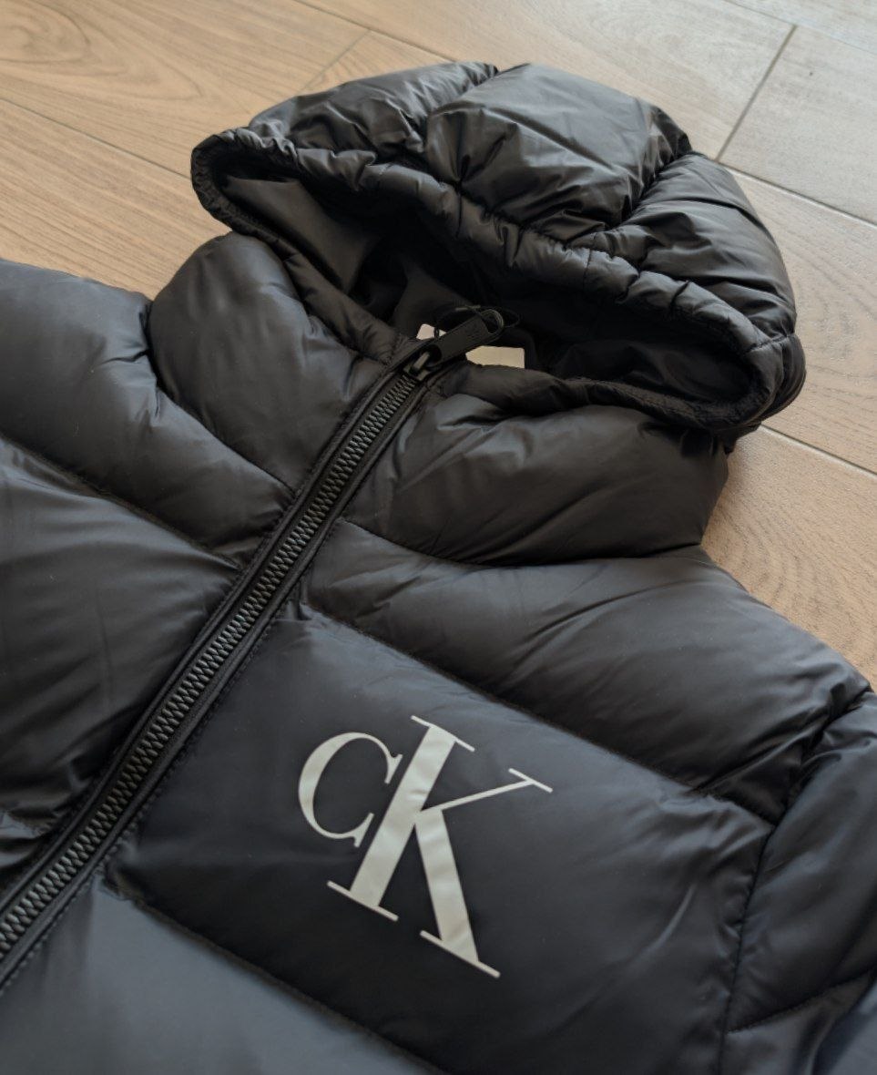 Куртка пуховик Calvin Klein Jeans Lightweight Nylon Hooded Puffer Jacket