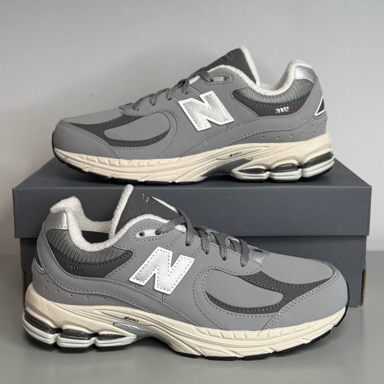 Женские / подростковые кроссовки New Balance 2002R 'Cool Grey'