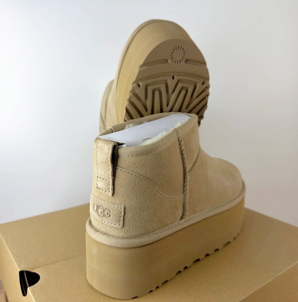 Женские угги ботинки UGG Original Classic Ultra Mini Platform 'Sand'