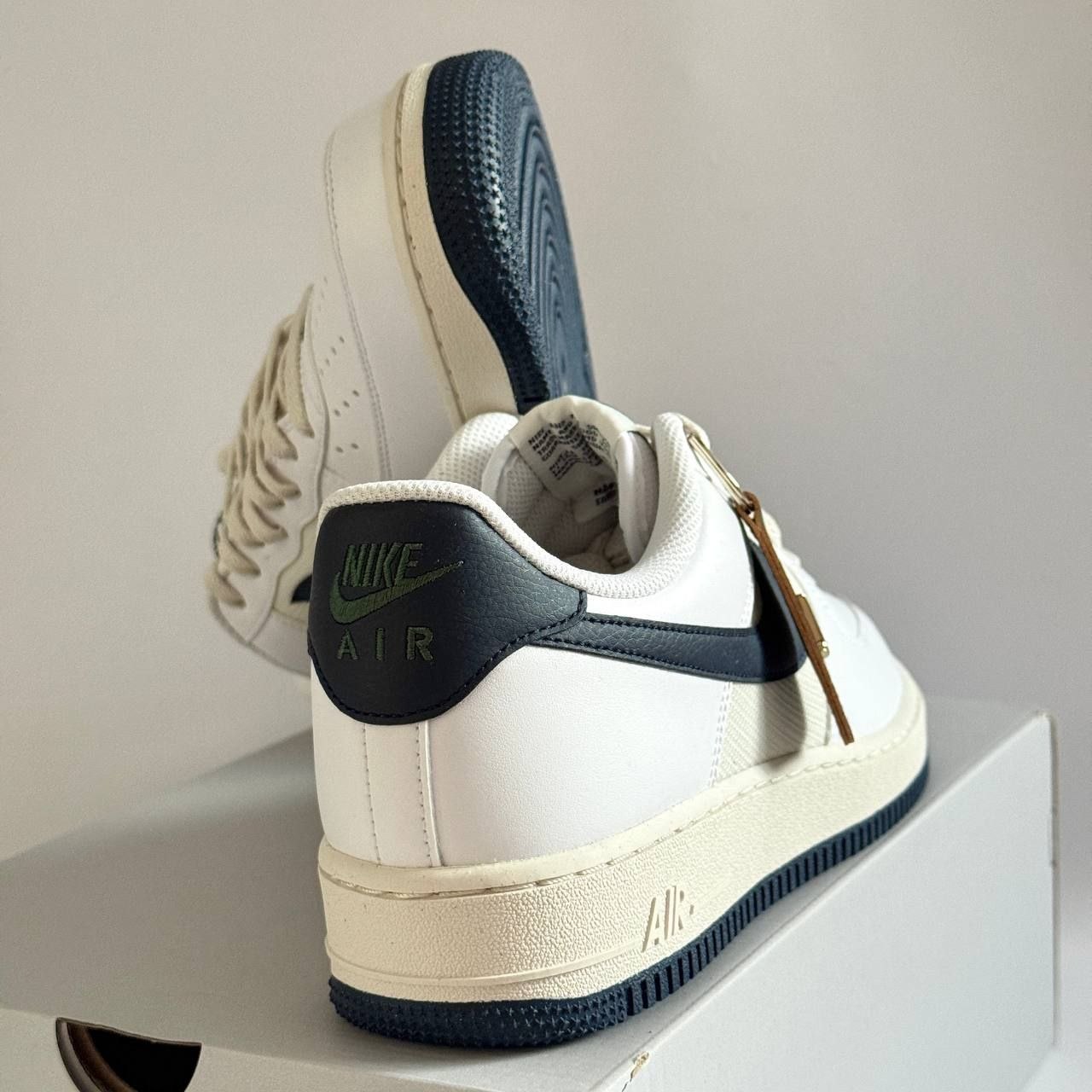 Кроссовки Nike Air Force 1 Low '07 'White Obsidian Fir'