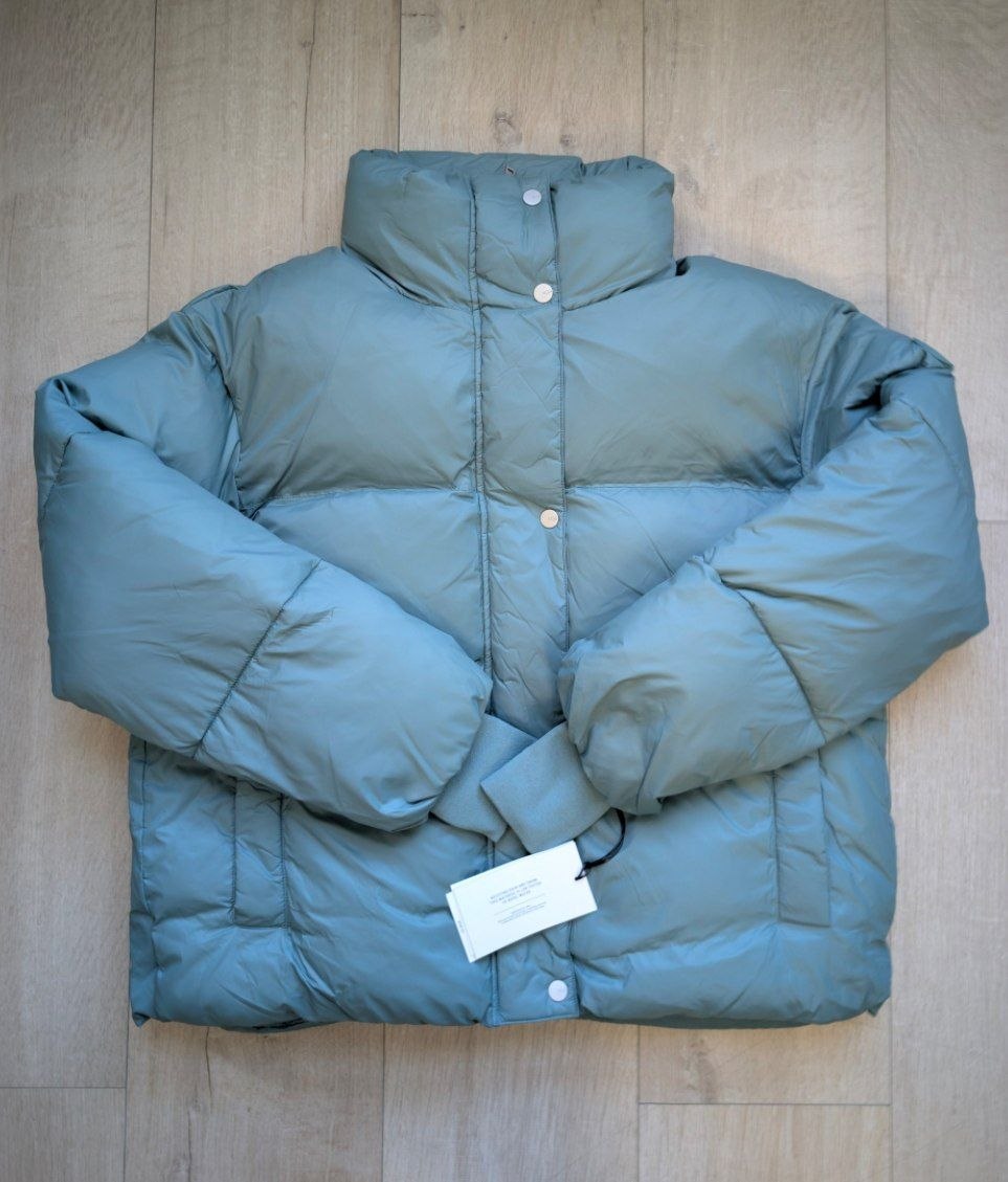 Женская куртка утепленная UGG Vickie Puffer Jacket