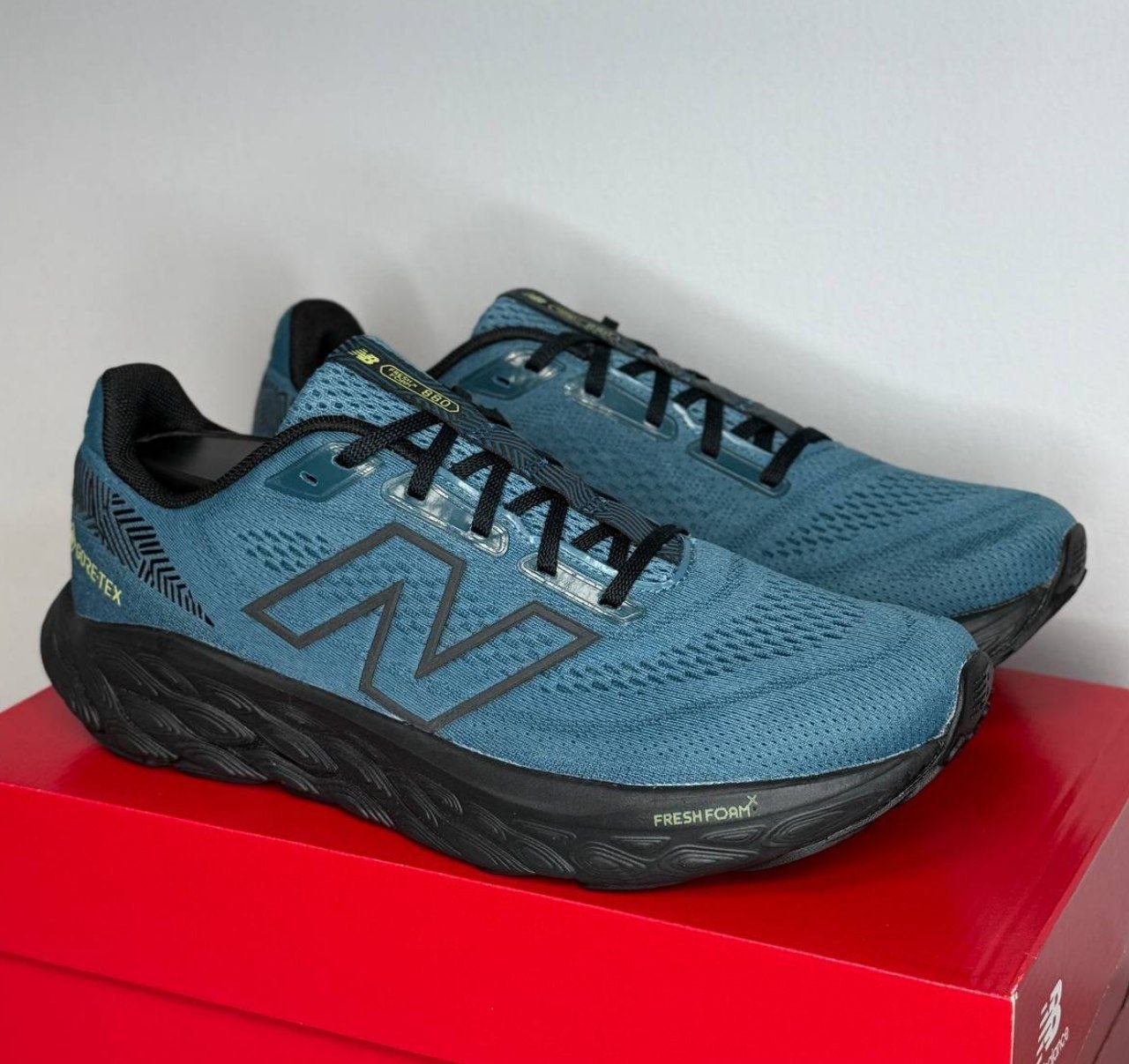Кроссовки New Balance Fresh Foam X 880v14 Gore-Tex 'Deep Sea Terrarium'