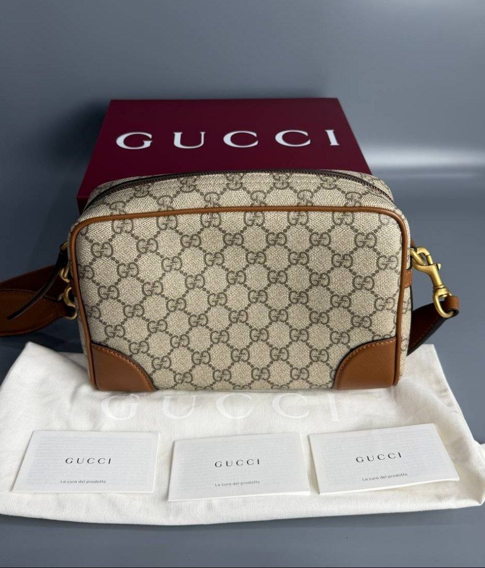 Сумка Gucci GG Emblem Small Crossbody Bag