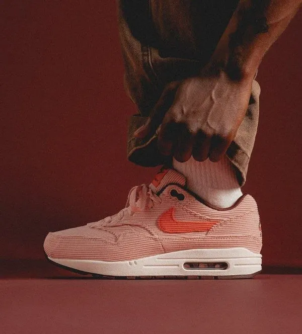 Кроссовки Nike Air Max 1 Premium 'Coral Stardust Corduroy'