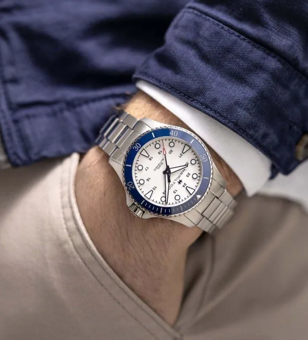 Механические часы Hamilton Khaki Navy Scuba Auto